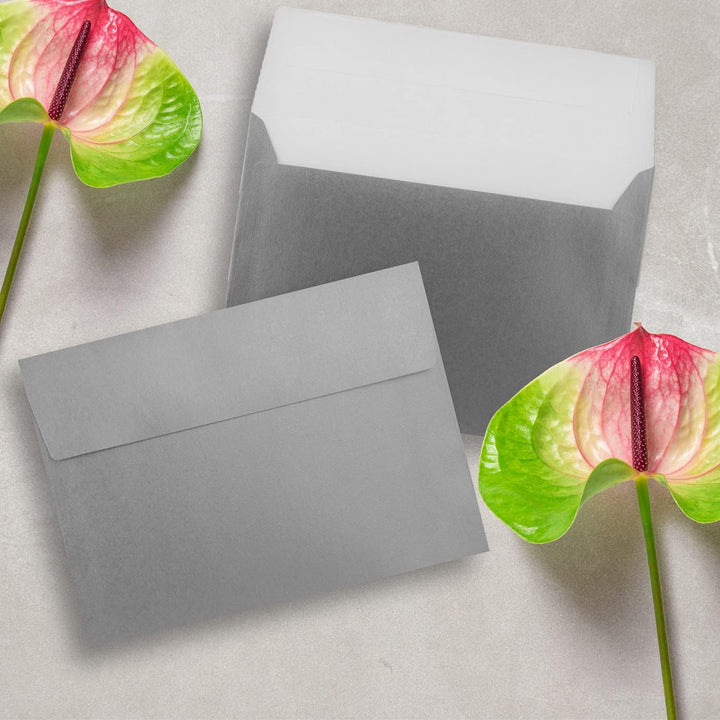 700x Briefumschläge DIN C5 Silber Metallic - 16,2 x 22,9 cm - Haftklebung - glänzende Kuverts für gr
