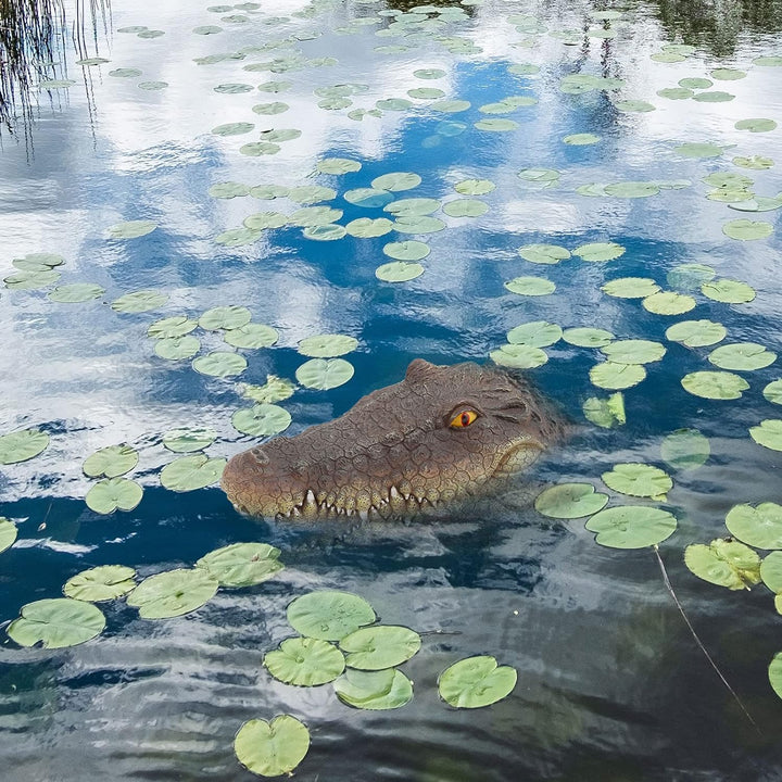 Ruiqas schwimmende Krokodil Kopf mit lebendigen Schuppen Augen Outdoor-Pool detaillierte gefälschte
