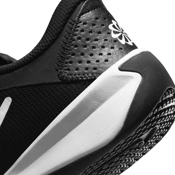 Nike Unisex Kinder Omni Sneaker 35.5 EU Black White, 35.5 EU Black White