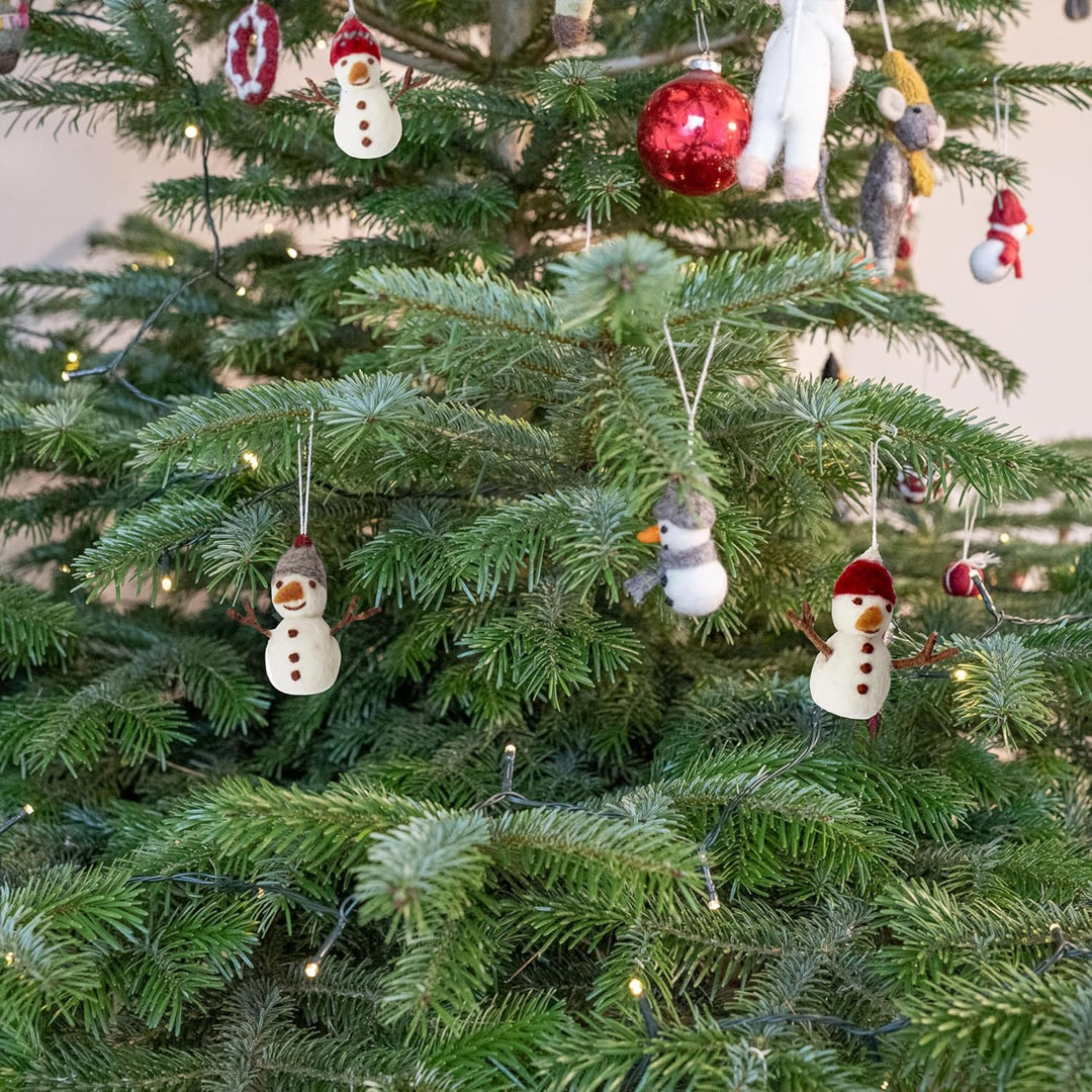 Én Gry & Sif Schneemann-Anhänger im Scandi-Stil | handgemacht aus Filz, fair-Trade | Weihnachtsdeko,