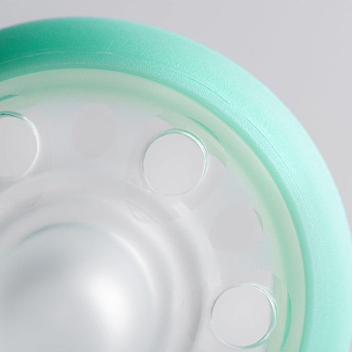 Tommee Tippee Natürlich Geformter Schnuller für die Nacht, Hautähnliche Textur, Symmetrische Kieferg