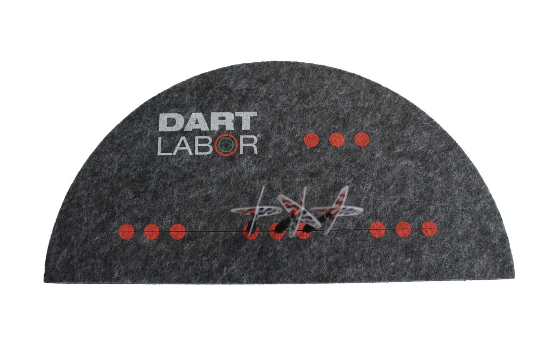 Dart Labor Vlies Darthalterung anthrazit Halbkreis ø 45 cm | Platz für 12 Darts in Vorstanzungen | A