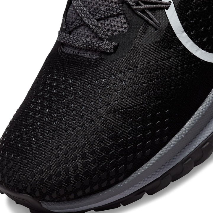 Nike Herren React Pegasus Trail 4 Sneaker 40 EU Black Aura Dark Grey Wolf Grey, 40 EU Black Aura Dar