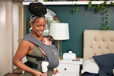 Ergobaby Embrace Soft Air Mesh Babytrage für Neugeborene ab Geburt, 2-Positionen Bauchtrage Baby Tra