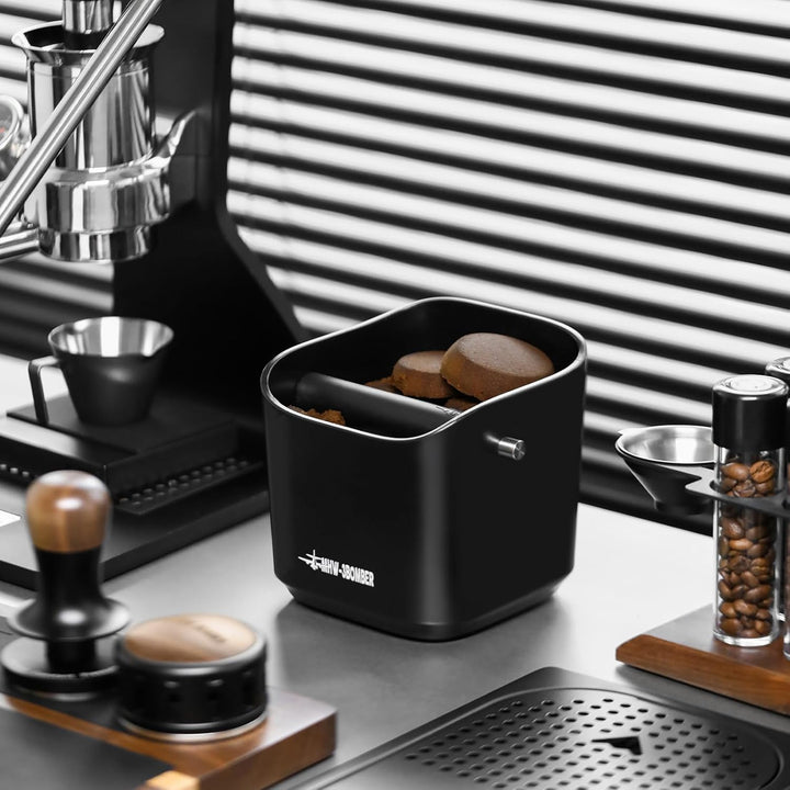 MHW-3BOMBER GB5967B Kaffeeklopfbox zum Ausgiessen von Kaffeesatz, 15 Tassen, 1,2 l, mit Edelstahlsta