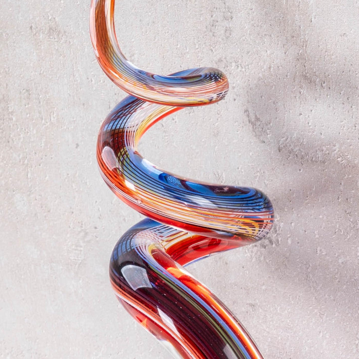 levandeo Designer Glas-Figur mit transparentem Sockel - Unikat - 34x16cm - hochwertig Gold Rot Weiss