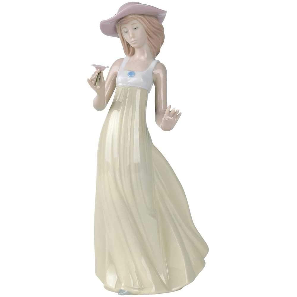 LLADRÓ Nao Porzellanfigur, sanfte Brise, 25,4 cm hoch, Mädchen/Junge Dame
