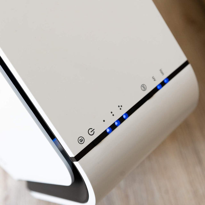 CARNATURA PURE Raumluftreiniger Plus – energieeffizienter 4-in-1 Luftreiniger mit Ionisierung, e2f-F