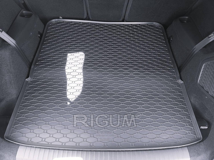 AZUGA Gummi Kofferraummatte mit erhöhtem Rand passend für Peugeot 5008 III ab 9/2024 (7-Sitzer bei v