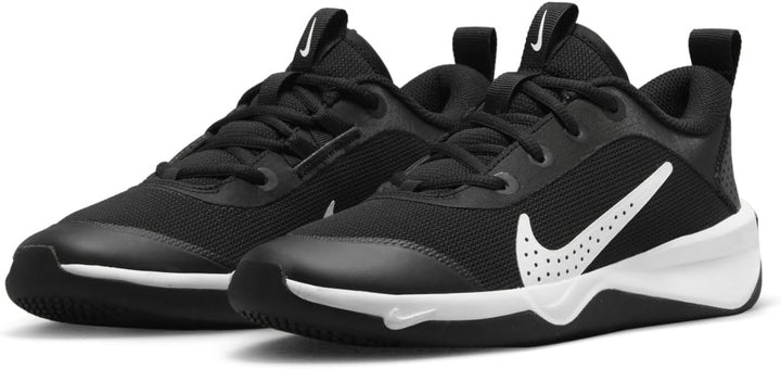 Nike Unisex Kinder Omni Sneaker 35.5 EU Black White, 35.5 EU Black White