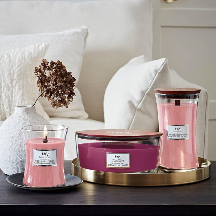 Grosse WoodWick Duftkerze im Sanduhrglas mit knisterndem Docht |Wild Berry & Beets | bis zu 130 Stun