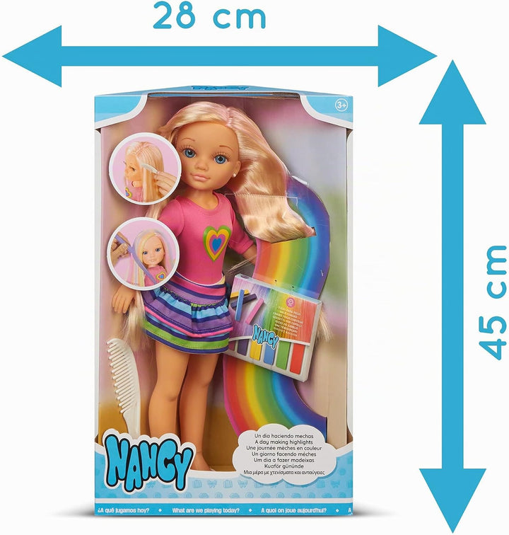 Nancy- Eines Tages Highlights machen, Puppe mit farbiger Kreide, um Haare zu malen und originelle Fr