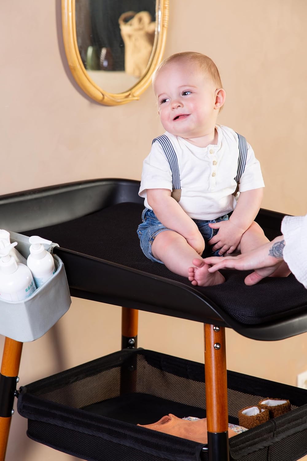 CHILDHOME, Wickeltisch, erweiterbar, 4 Höhen, leicht zu bewegen, Räder, Bremssystem, robust, Aufbewa