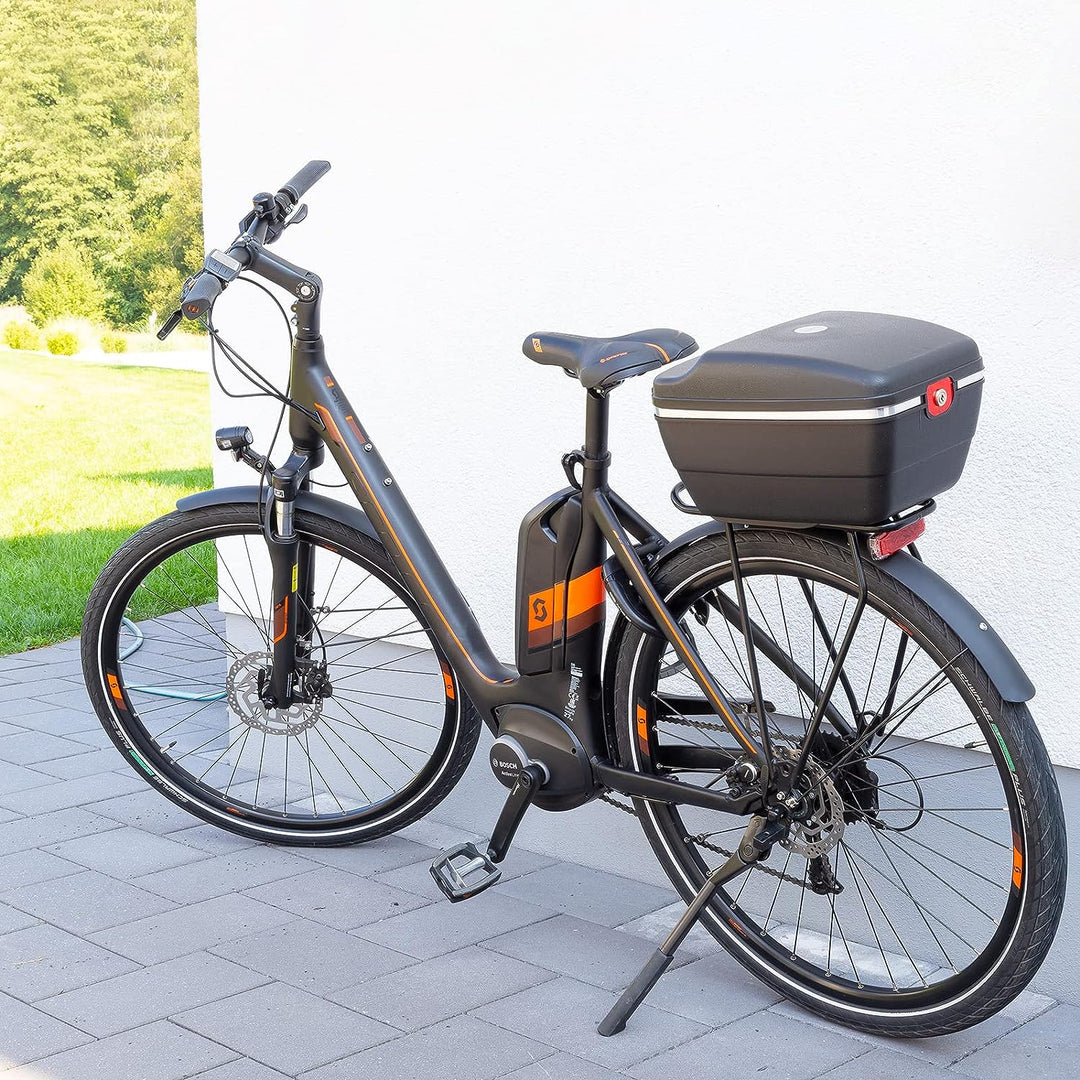Westmark Fahrrad-Set: 1 Fahrradkoffer für alle Gepäckträger + 1 Pizzaschneider/-fahrrad, Kunststoff/