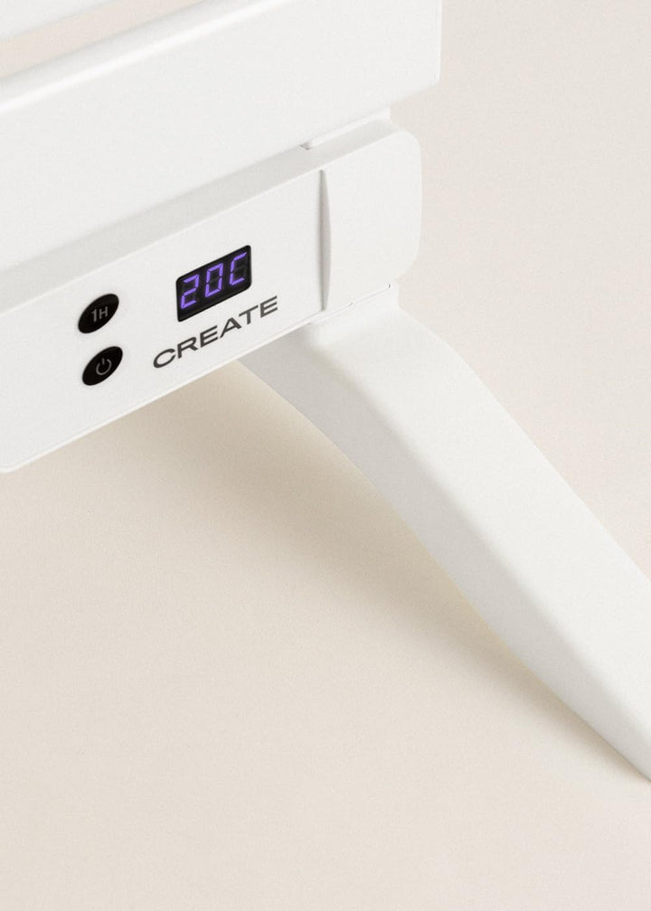 CREATE / WARM Towel 500W / Elektrischer Badheizkörper Weiss mit Standfüssen mit Regal 1 Stange / 103