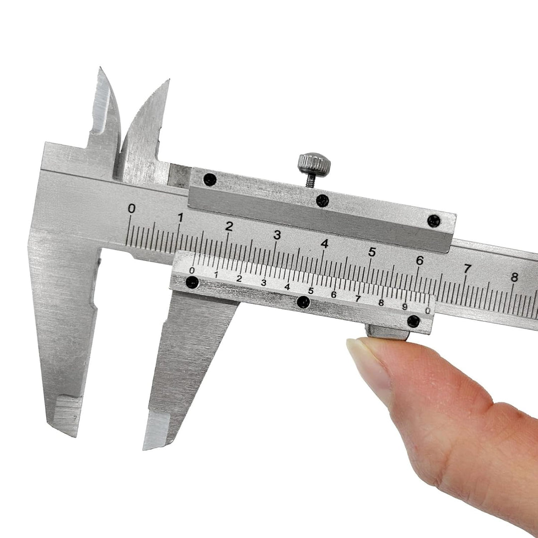 Messschieber aus Edelstahl 150mm · Präzise Schieblehre für exaktes Messen - robust & langlebig, 150m