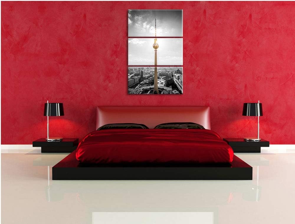 Berliner Fernsehturm am späten Nachmittag schwarz/weiss 3-Teiler Leinwandbild 120x80 Bild auf Leinwa