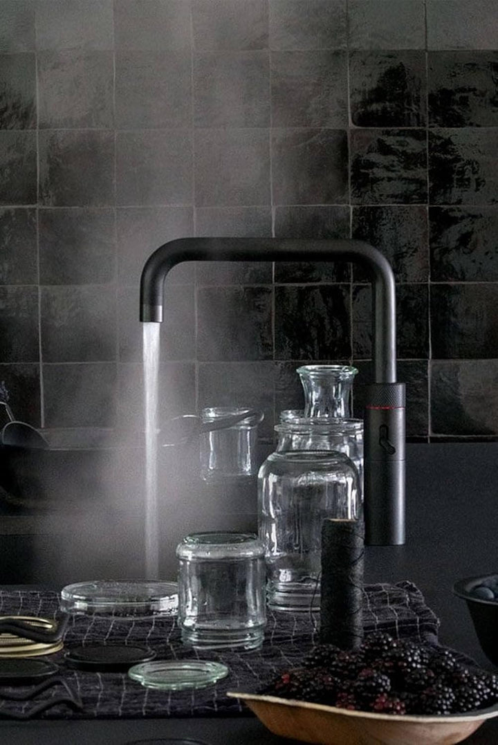 Quooker Fusion square mit COMBI Kessel 3-in-1 Kochendwasserhahn Kochendwasser-Armatur Schwarz