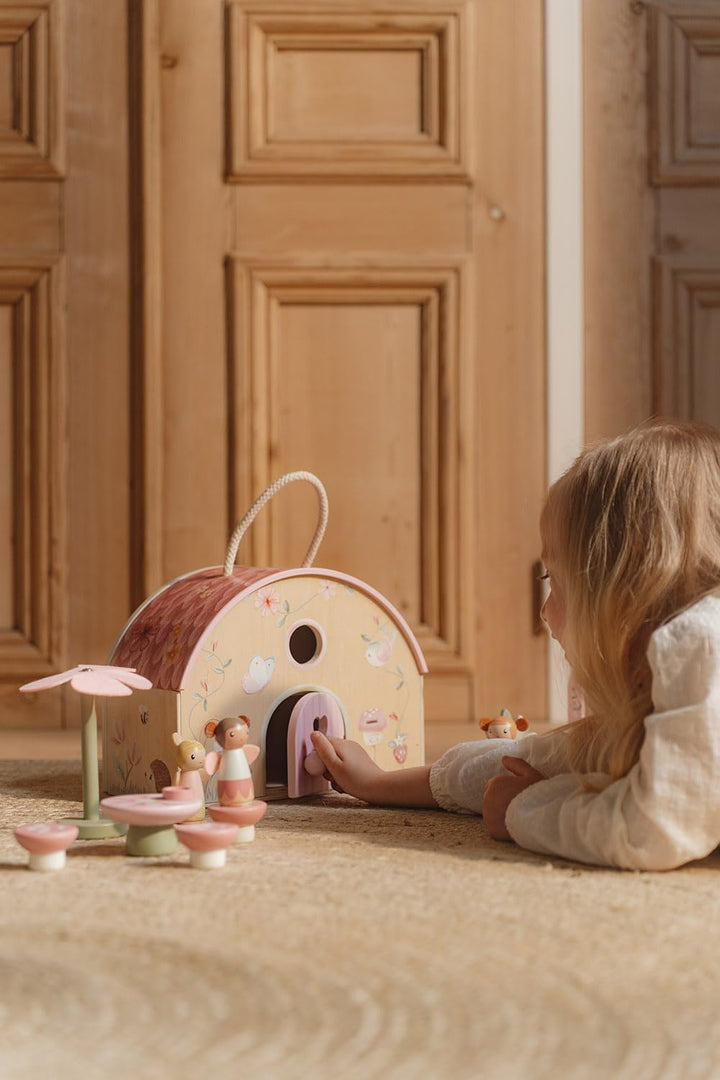 Little Dutch Feenhaus Puppenhaus aus Holz tragbar und aufklappbar mit viel Zubehör und Spielfiguren
