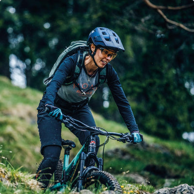 ABUS MTB-Helm MoDrop - robuster Fahrradhelm mit guter Belüftung für Mountainbiker - individuelle Pas