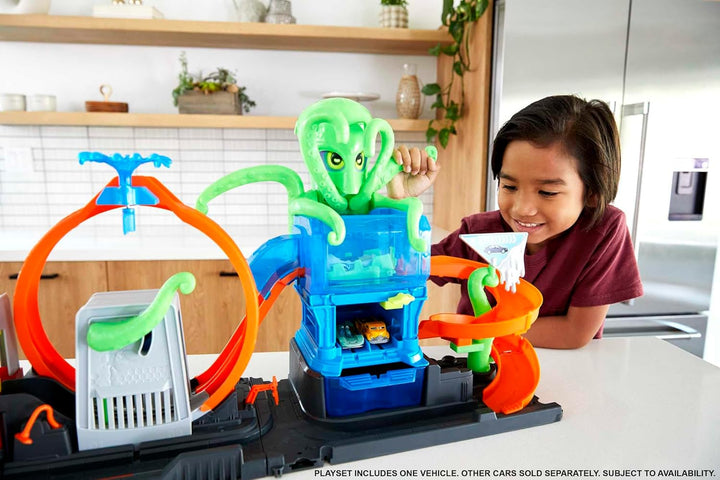 Hot Wheels Let's Race Netflix HBY96 - City Color Reveal Ultimative Auto-Waschanlage Spielset mit Was