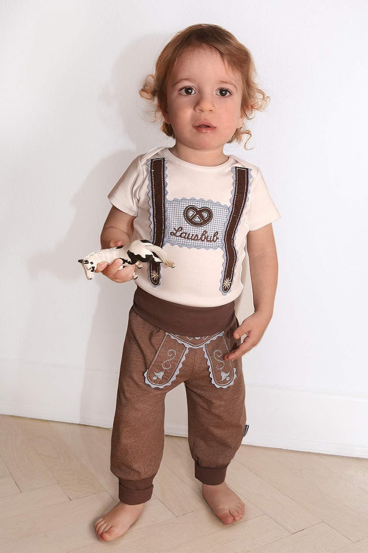 Trachten Set für Lausbuben in Grösse 74, bestehend aus Baby Body mit kurzem Arm und Applikation Hose
