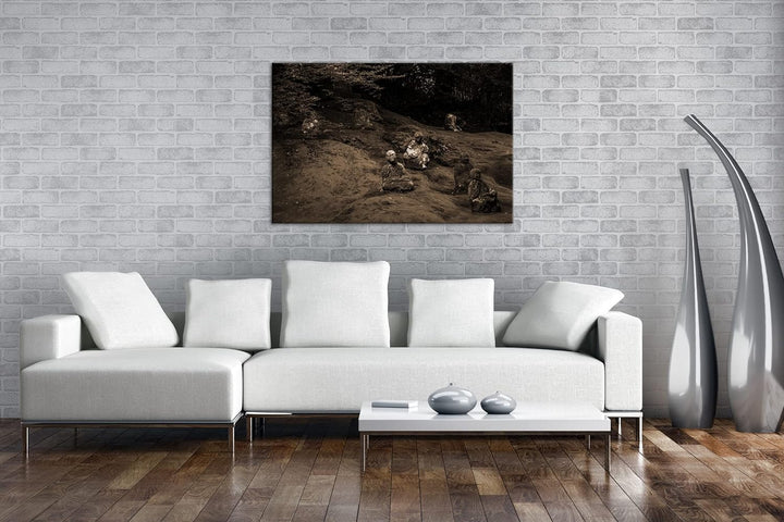 deyoli mit Moos bedeckte Buddha-Statuen Effekt: Sepia, Format: 80x60 als Leinwandbild, Motiv fertig
