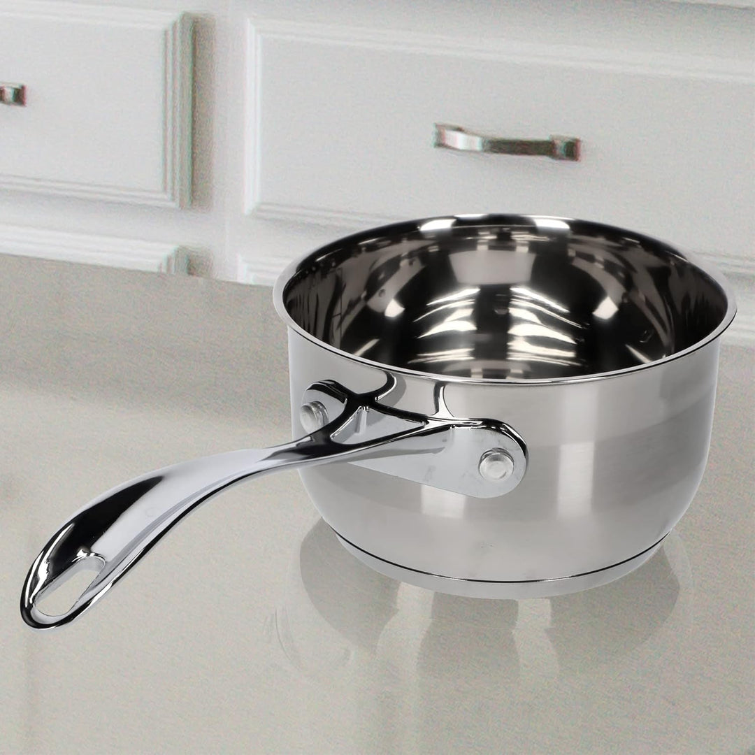 KADAX Stielkasserolle 1,5L, Stieltopf aus robustem Stahl, Milchtopf mit langem Stiel und Schüttrand,