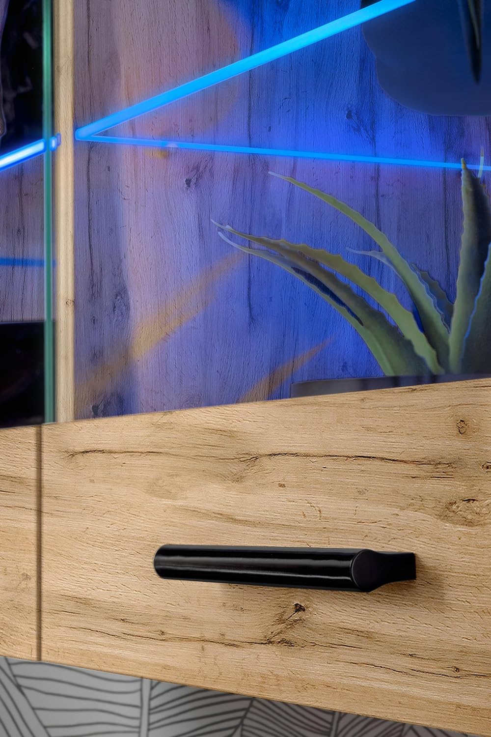 Komodee, Vitrine Schrank Savona, Wotan/Wotan, Breite 100cm x Höhe 50cm x Tiefe 30cm, Blaue LEDs, 2 G