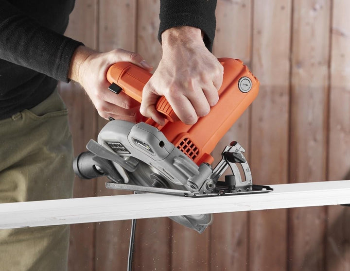 Black+Decker Handkreissäge (1250W, Schnitttiefe 66 mm / 50 mm (90°/45°) 1 Sägeblatt mit Parallelansc