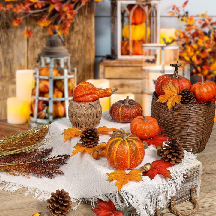 Briful Kunstpflanze Set Künstlicher Kürbis, Tannenzapfen, Künstliche Ahornblätter Herbstlaub, Gemisc