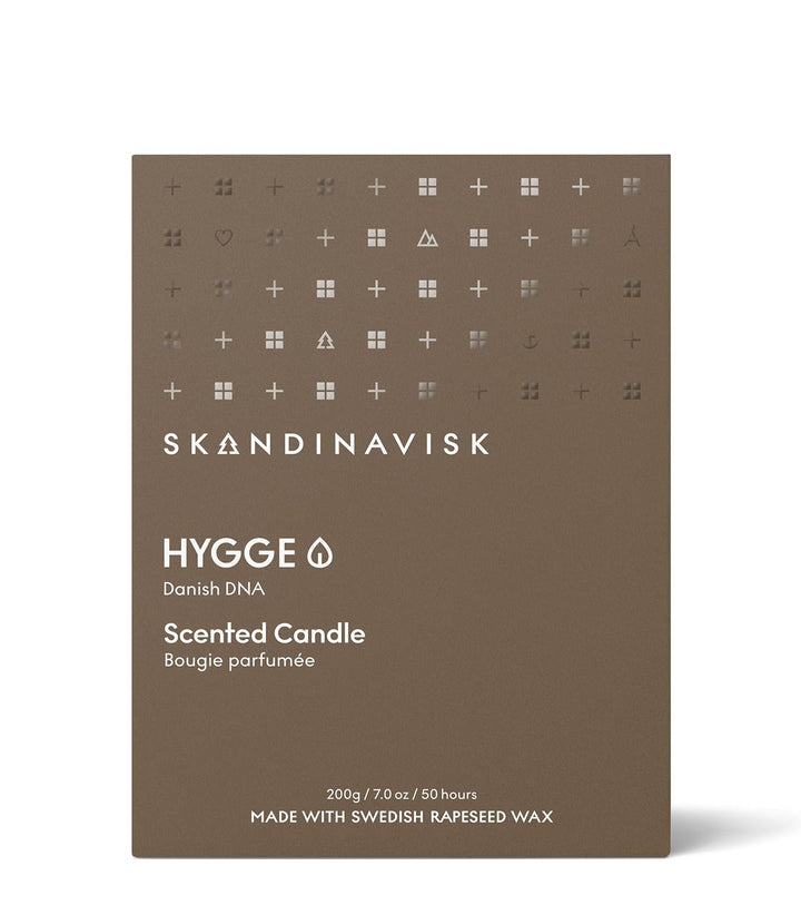 Skandinavisk HYGGE 'Gemütlichkeit' Duftkerze. Duftnoten: Schwarzer Tee und Minzeblätter, getrocknet