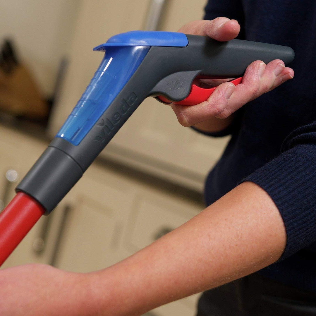 Vileda 1-2-Spray Bodenwischer mit integriertem Sprühtank im Stiel A 1 Single