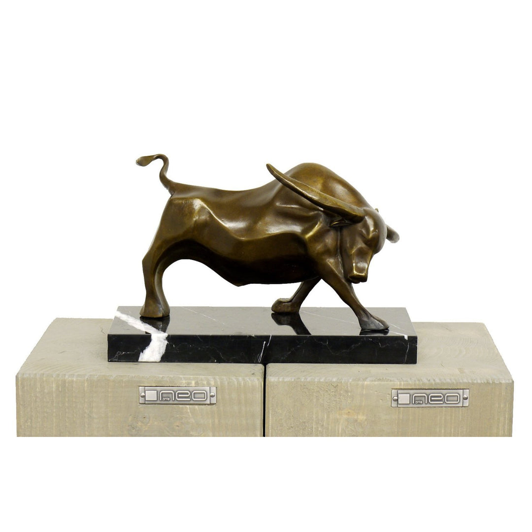 Kunst & Ambiente - Moderne Bronzefigur - Kraftvoller Stier - signiert von Milo - Echte Bronze - Stie