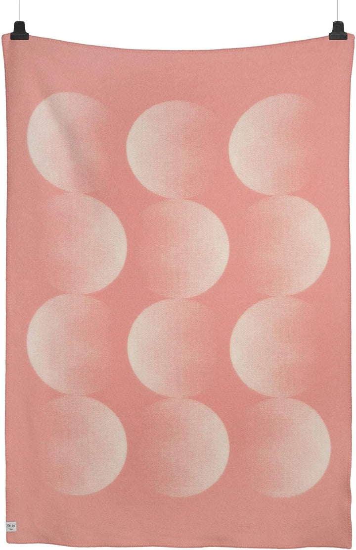 RØROS TWEED - Moon - Wolldecke aus norwegischer Lammwolle - Design von Clara von Zweigbergk - Decken