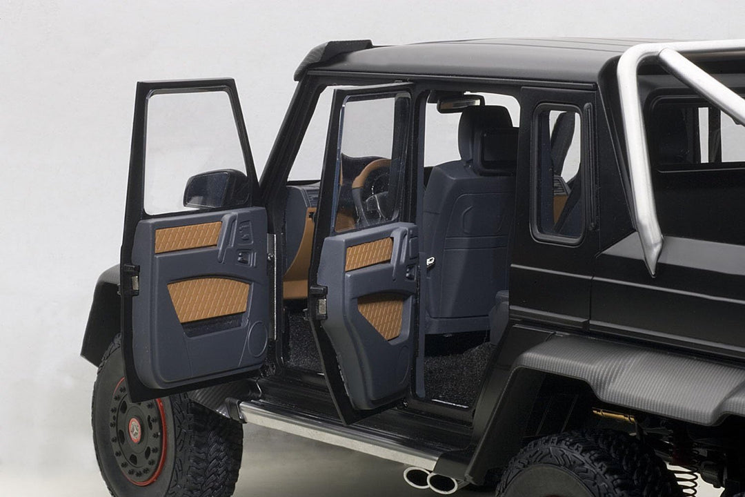 AUTOart – 76302 – Mercedes-Benz G63 6 x 6 AMG – 2013 – Echelle 1/18 – Schwarz Matt