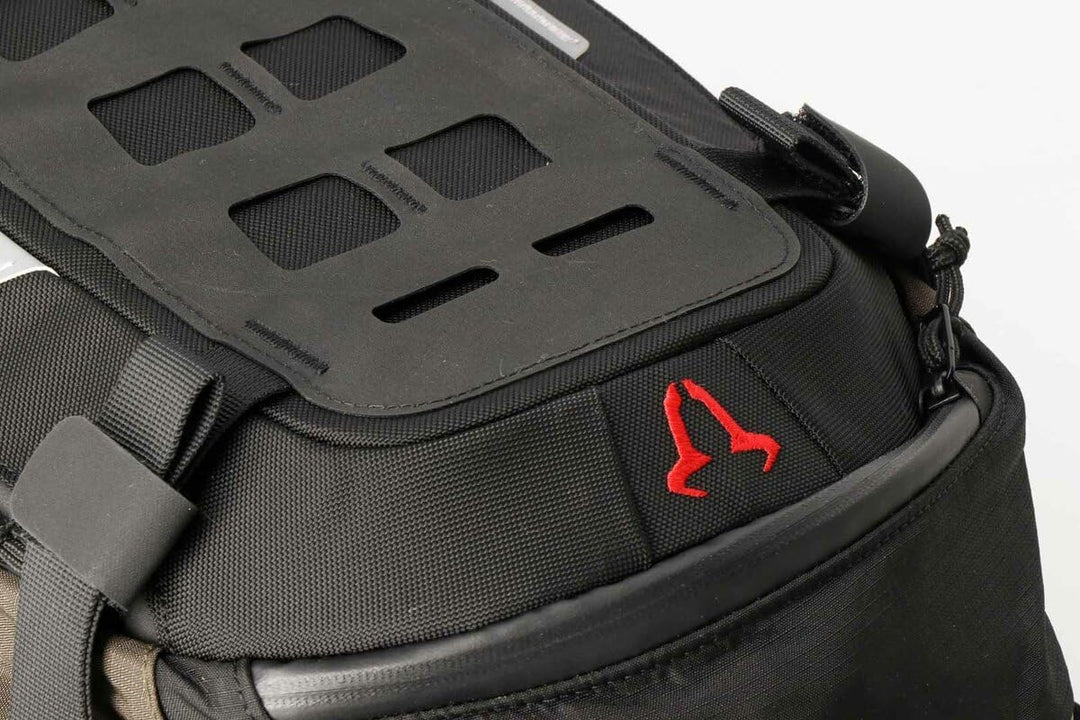 PRO Cosmo Backpack 16l. Black/Anthracite.