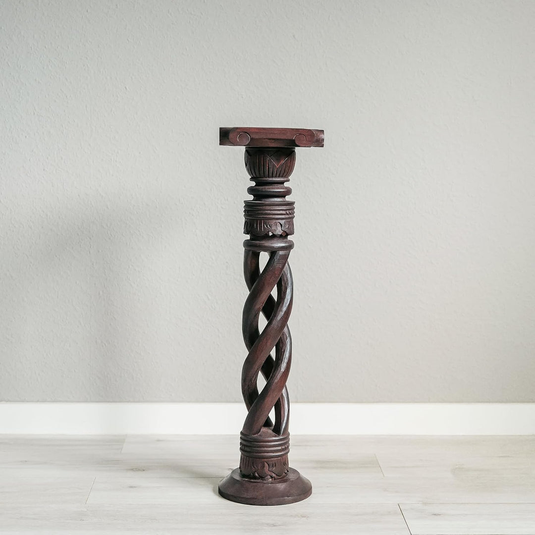 livasia gedrehte Deko Holzsäule 80cm – Antik-Look Podest, Blumensäule, Dekosäule aus Albiziaholz – B