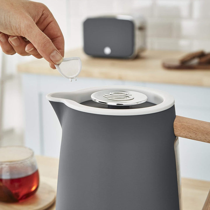 Swan Nordic Frühstücksset, Wasserkocher, 1,7 l, 2200 W, Breitschlitz-Toaster, 2 Scheiben, digitale M