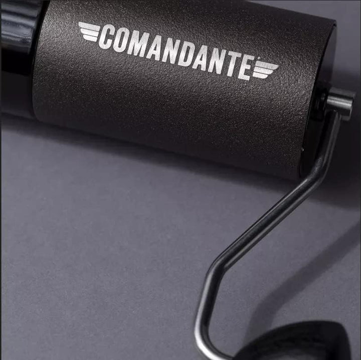 Comandante Kaffeemühle C40 MK4 Nitro Blade Copper Mountain + Gratis 4er Set EKM Living Edelstahl Tri
