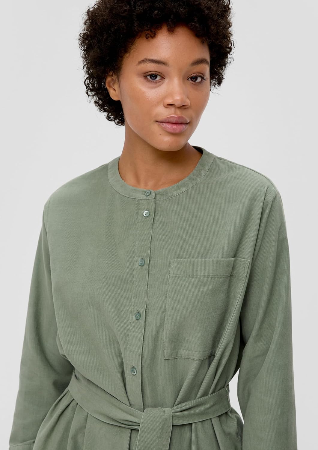 s.Oliver Damen Kordsamt Hemdkleid aus Cord 38 Grün, 38 Grün