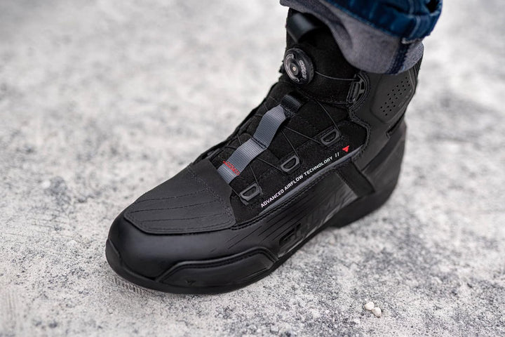 SHIMA EDGE, Motorradschuhe für Männer - Verstärkte Strassenreitschuhe mit ATOP-Verschlusssystem Vent