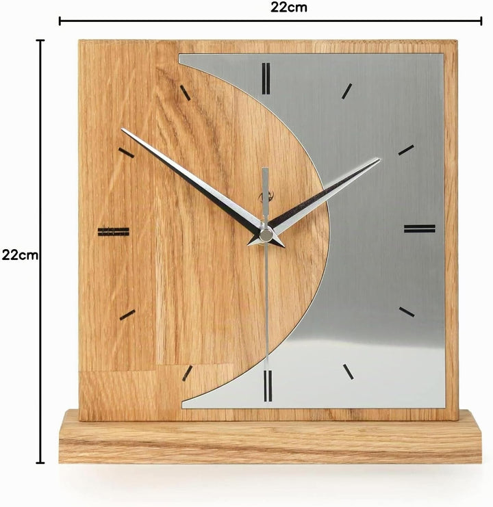 Kreative Feder Designer-STANDUHR „Silvermoon“ aus Eichenholz – analoge TISCHUHR ohne Tickgeräusche (
