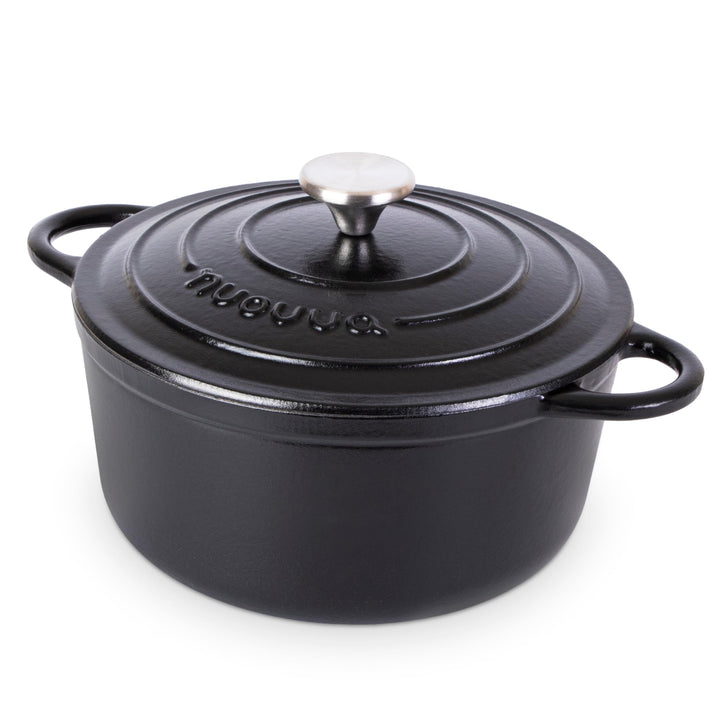 Gusseisen-Topf mit Deckel – Emaille-Schmortopf mit Antihaft, Ofenfest – Schwarz, 4.7 Liter, 24 cm –