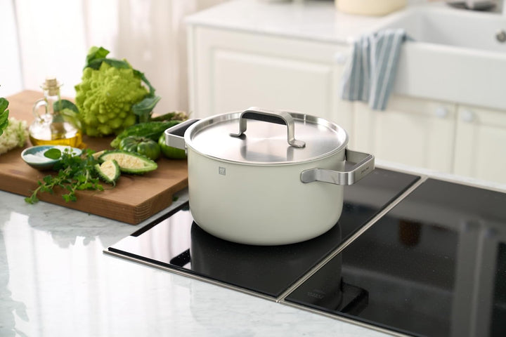 ZWILLING PURE Kochtopfset, 5-tlg, 18/10 Edelstahl, Keramik-Aussenbeschichtung, Stay-Cool-Griffe, Spü