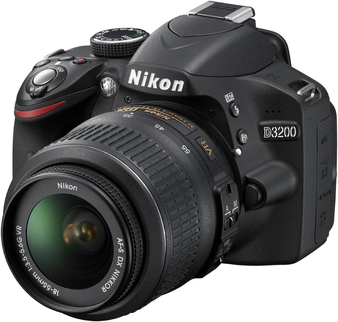 Nikon D3200 SLR-Digitalkamera (24 Megapixel, 7,4 cm (2,9 Zoll) Display, Live View, Full-HD) Kit inkl