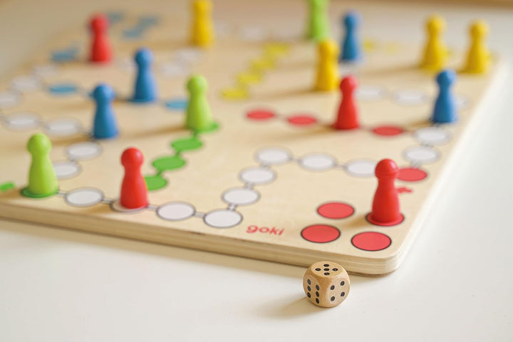 goki Ludo – Klassisches Holzbrettspiel für 2-4 Spieler mit 16 farbigen Pionen und robustem 28x28 cm