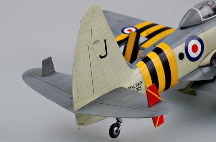 Trumpeter 02820 Modellbausatz Westland Wyvern S. 4 Späte Version