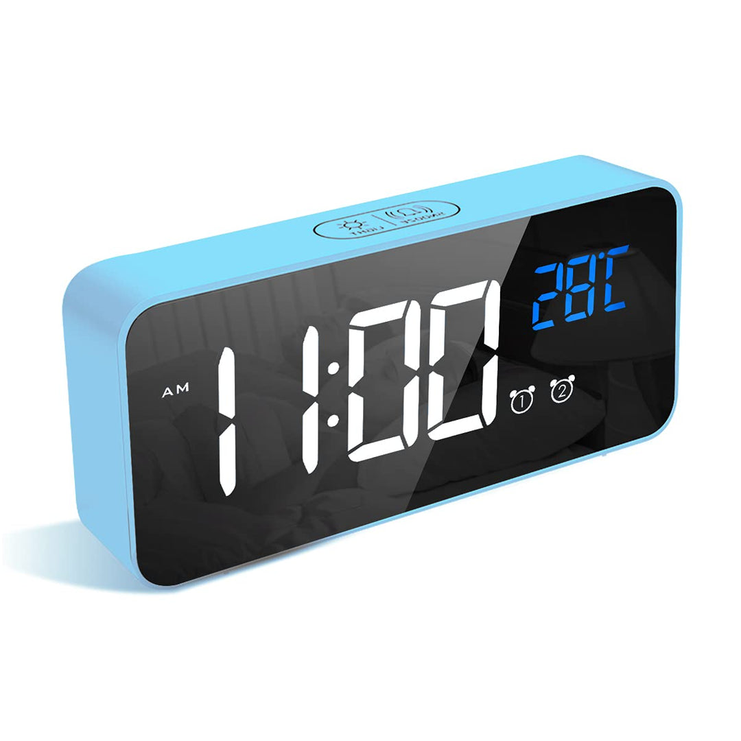LATEC Digitaler Wecker mit Grosse LED Temperaturanzeige, Tischuhr mit 10 Musik, USB Ladeanschluss, 4