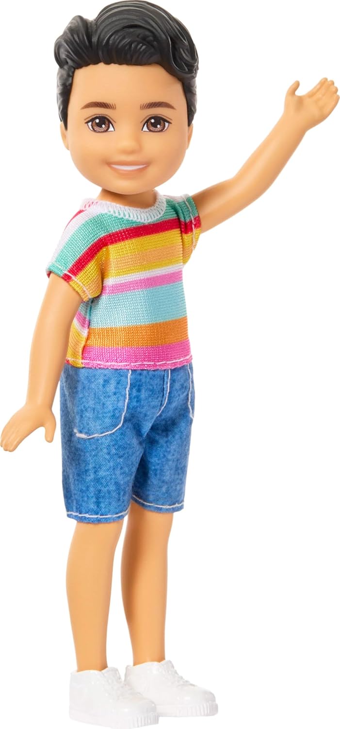 Barbie Club Chelsea, kleine Puppe Koji, ca. 15 cm gross, Junge mit braunem Haar und abnehmbarem gest